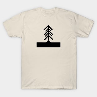 Pine tree figurine : T-Shirt